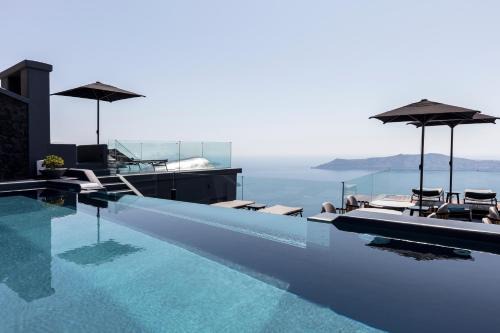Imerovigli Hotel | Kivotos Santorini - Preferred Hotels & Resorts