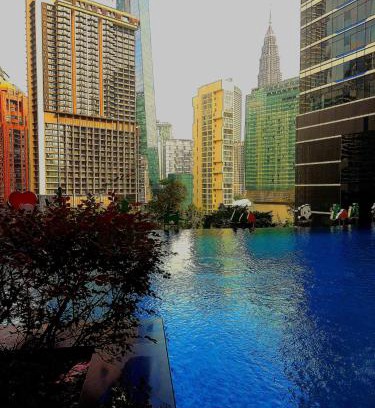 Golden Triangle Apartment | KLCC 8 Kia Peng Hill Suites