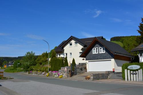 Ortsmitte Apartment | Kleines Glück in Willingen &MeineCardPlus