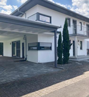 Neuried Apartment | Klimatisierte Wohnung Schwarzwald Europapark Rust barrierefrei 110 qm