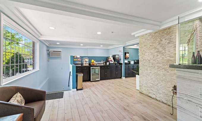 Danvers Hotel | Knights Inn Danvers