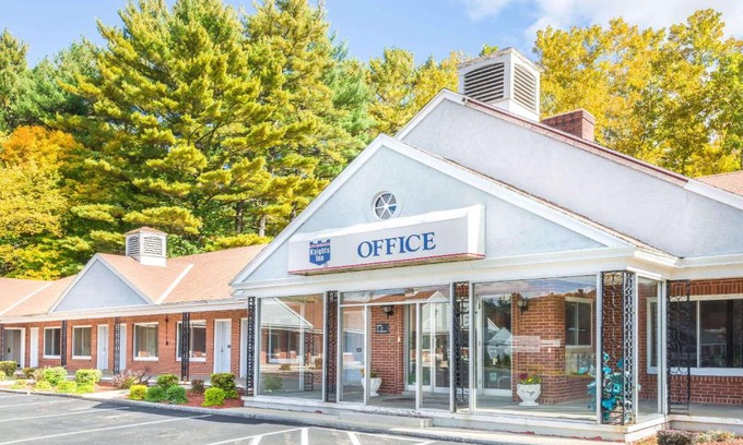 Lenox Hotel | Knights Inn Lenox