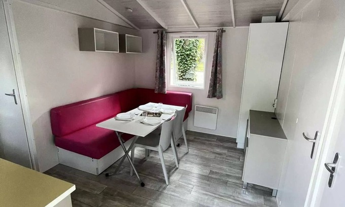 Ornans House | Komfort-Mobilheim NEU 2 Schlafzimmer 4 Personen