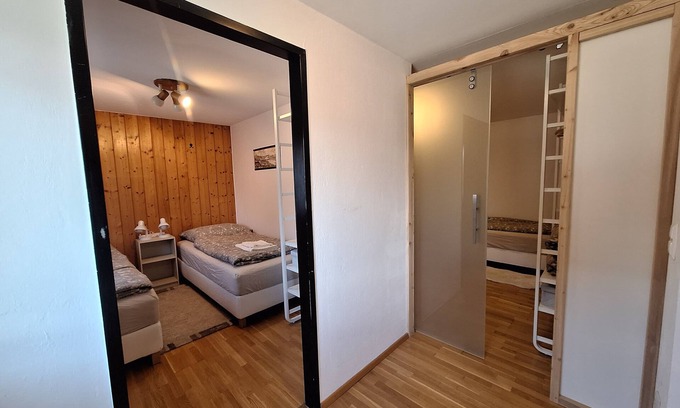 Kirchbach Apartment | Komfortable Erdgeschosswohnung für bis zu 7 Gäste mit Garten und Parking