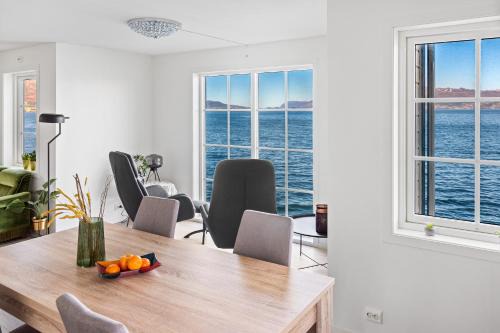 Selje Apartment | Komfortable Ferieleiligheter med Sjøutsikt