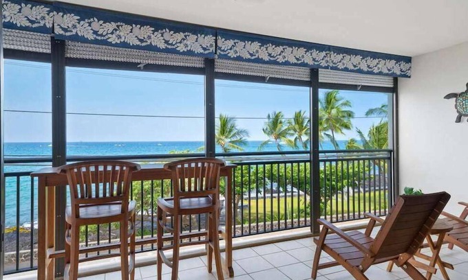 Kailua-Kona Condo | Kona Alii | Oceanview Pool Shops & Restaurants