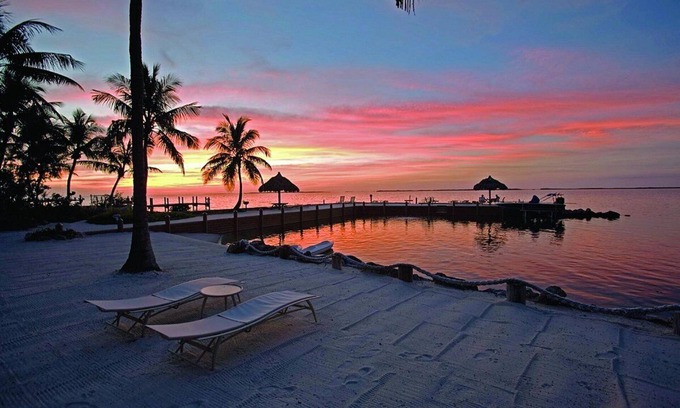 Rock Harbor Hotel | Kona Kai Resort and Gallery - Adults Only