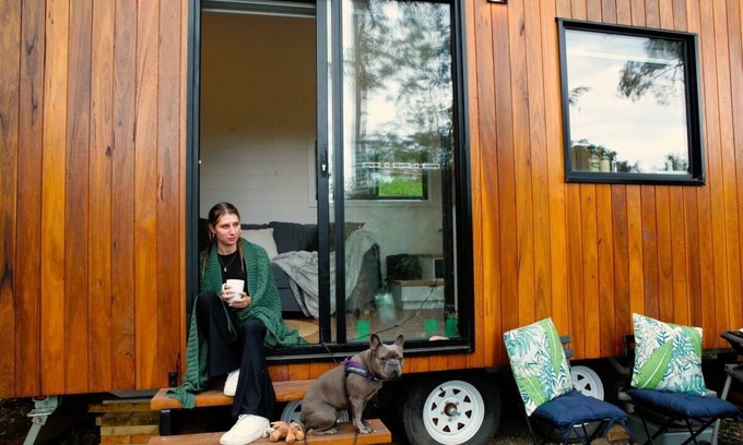Millgrove Cottage | Kookaburra's Perch Tiny House. Secluded, Peaceful and Dog Friendly.