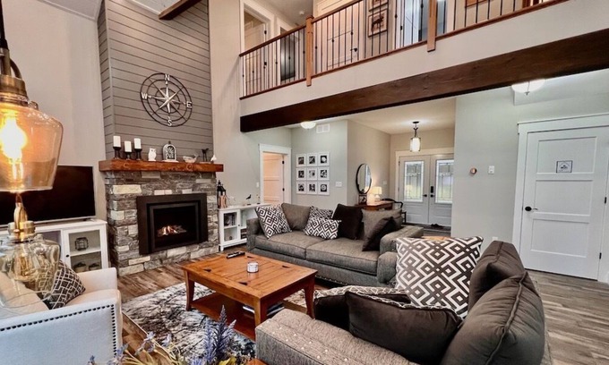 Fenelon Falls Cottage | Kool Lakehouse on Sturgeon Lake