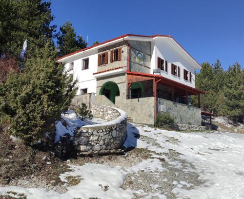 Dio-Olympos Cabin | Koromilia refuge