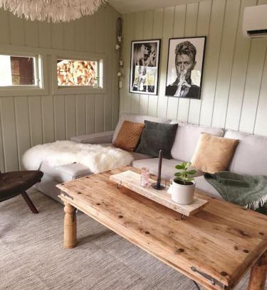Skodje House | Koselig hytte i skogen