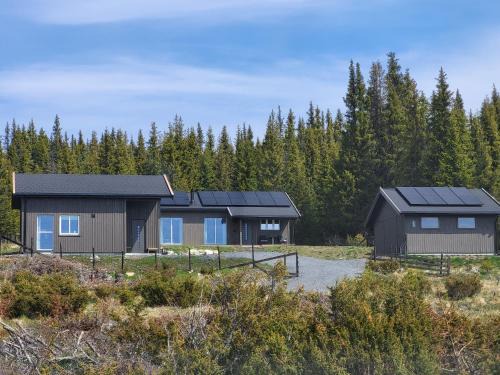 Kamben House | Koselig liten fjellhytte i flott turterreng både sommer og vinter