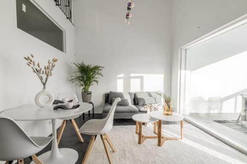 Vantaa Apartment | Kotimaailma - Furnished Apartment in Vantaa with key code
