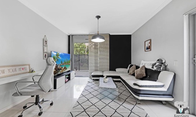 Ryde Apartment | KozyGuru | Ryde | Cosy 2Bed Apt | Free Parking
