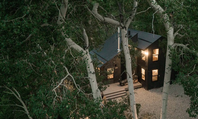 Kremmling Cabin | Kremmling Cabin: Firepit, Pets, Sleeps 8, Trails!