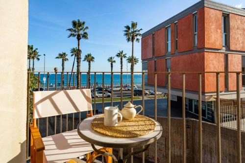 Barceloneta Apartment | Kronos on the beach Suite 2