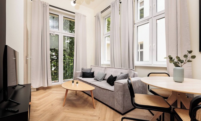 Kleparz Hotel | Krowoderska 55 By Upstairs