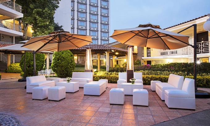 Tlalnepantla de Baz Hotel | Krystal Satélite María Bárbara