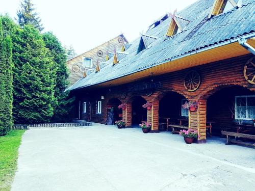 Kurtuvenai House | Kryzbarkas