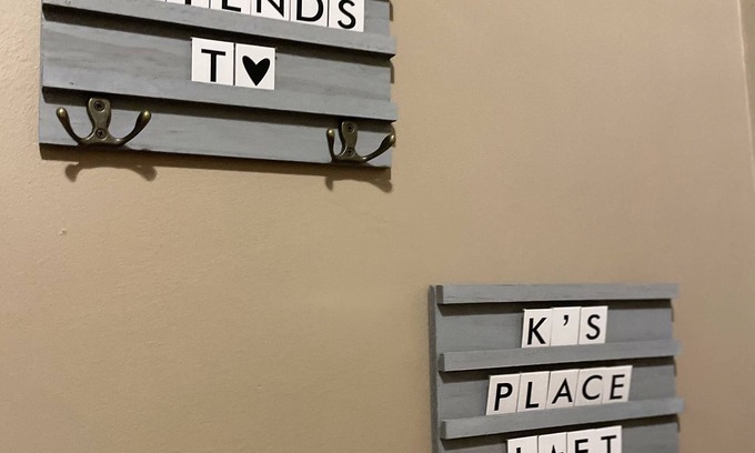 Chanute Bed & Breakfast | K’s Place Loft-Downtown and above a Beautiful Restaurant & Bar