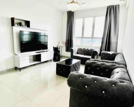 Kampung Tanjung Kapur Apartment | KT CITY HOMESTAY WITH 4 Bedrooms and POOL