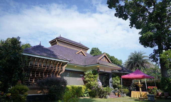 Kothamangalam House | Kudajadri Heritage Pool Homestay Kothamangalam