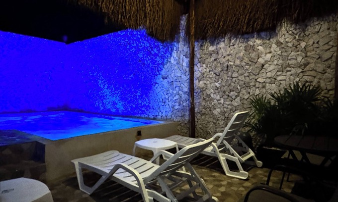 Merida Municipality House | Kuxtal Merida | near the airport and periferico (with office and video games)