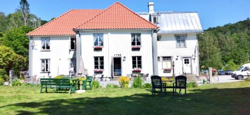Munkedal Hotel | Kvistrom Inn - Kviströms Gästgiveri