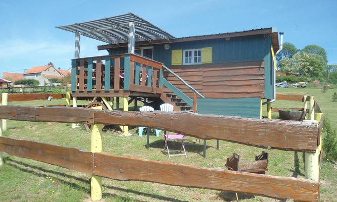 Pays de Lapalisse Ski Chalet | KYM HOUSE FROG