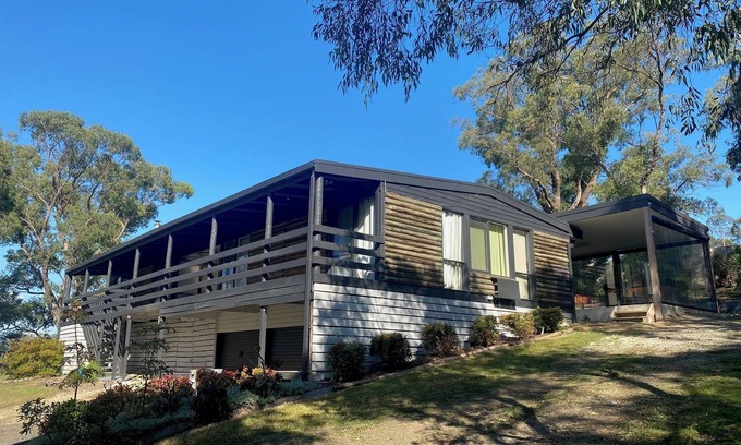 Yarra Junction House | Kyraburt Retreat in the Yarra Valley