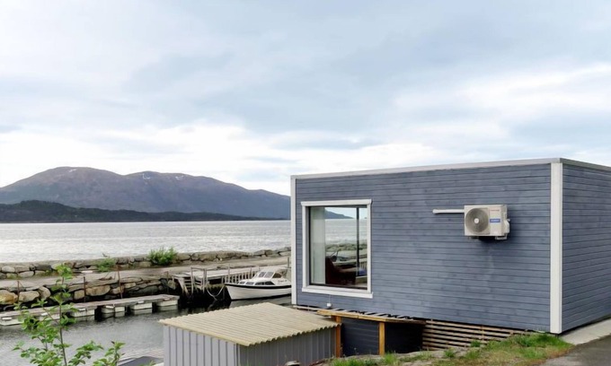 Florø House | Kyrkjestein by Interhome