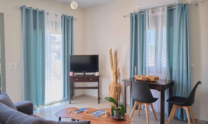 Kithira Apartment | Kythira Echoes Stay – Lithari: Stylish 1-Bedroom in Nature with WiFi & AC