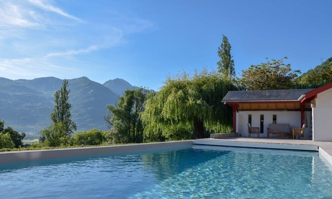 Saint-Savin House | L'élégance en Plein Coeur des Pyrénées