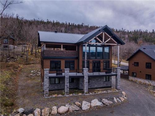 Saint-Philemon Ski Chalet | L'élégance- Luxe avec Spa