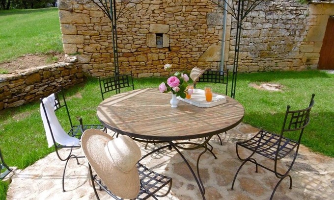 Prats-de-Carlux House | L'énéa, 5-person character house with pool access