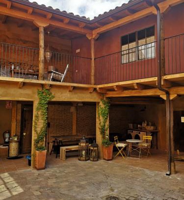 Villares de Orbigo Hostel | L' Abilleiru Albergue Rural