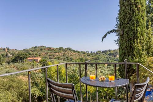 Montepulciano Bed & Breakfast | L'Angolino di Martiena, amazing view in Montepulciano