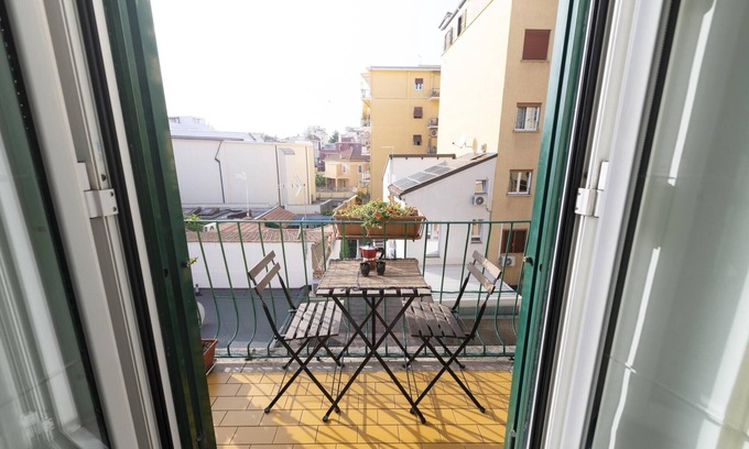 Pigneto Apartment | L Antro di Circe in Roma