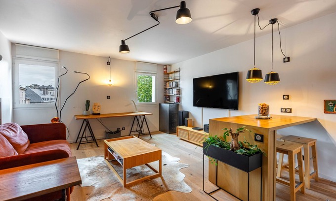 Nancy City Centre Apartment | L'appart des Ducs - Vue sur la basilique à Nancy