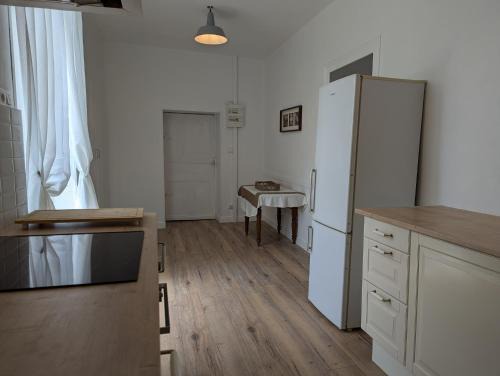Roullet-Saint-Estephe Apartment | L appart