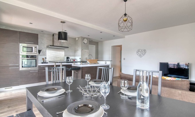 Fontaine-Bayonne-Cartoucherie Apartment | L'Arène de coeur - appt avec piscine partagée