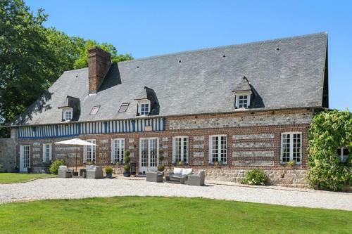 Sainte-Colombe Bed & Breakfast | L'Armandière