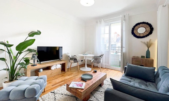 Saint-Helier Apartment | L'artiste - Centre ville - Gare - Spacieux