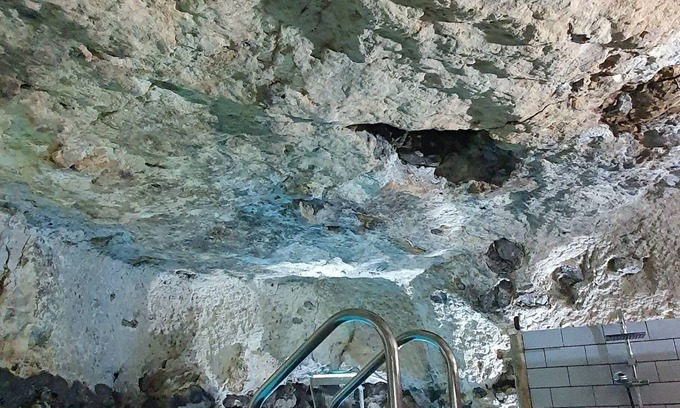 Chateaudun House | l Atypique Avec sa Piscine Chauffée Interieure Troglodyte