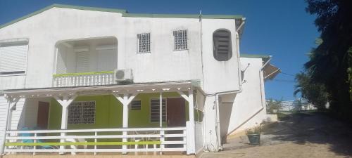 Morne-A-l'Eau Apartment | L'auberge étoilée
