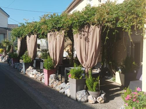 Poueyferre Hotel | L' Auberge Campagnarde, Lourdes