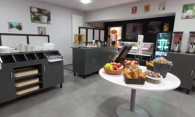 Peronne House | L'Auberge des Remparts