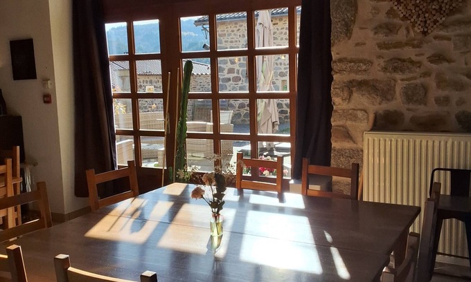 La Valla-sur-Rochefort House | L'Auberge de la Source