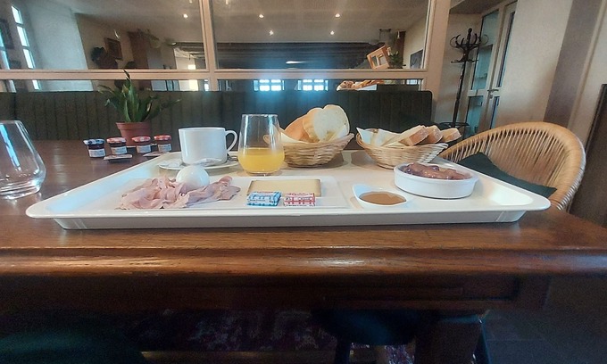 Bonnoeuvre Hotel | L'auberge le prieuré des gourmands