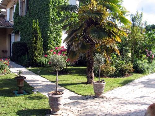 Gradignan Bed & Breakfast | L'eau Bourde